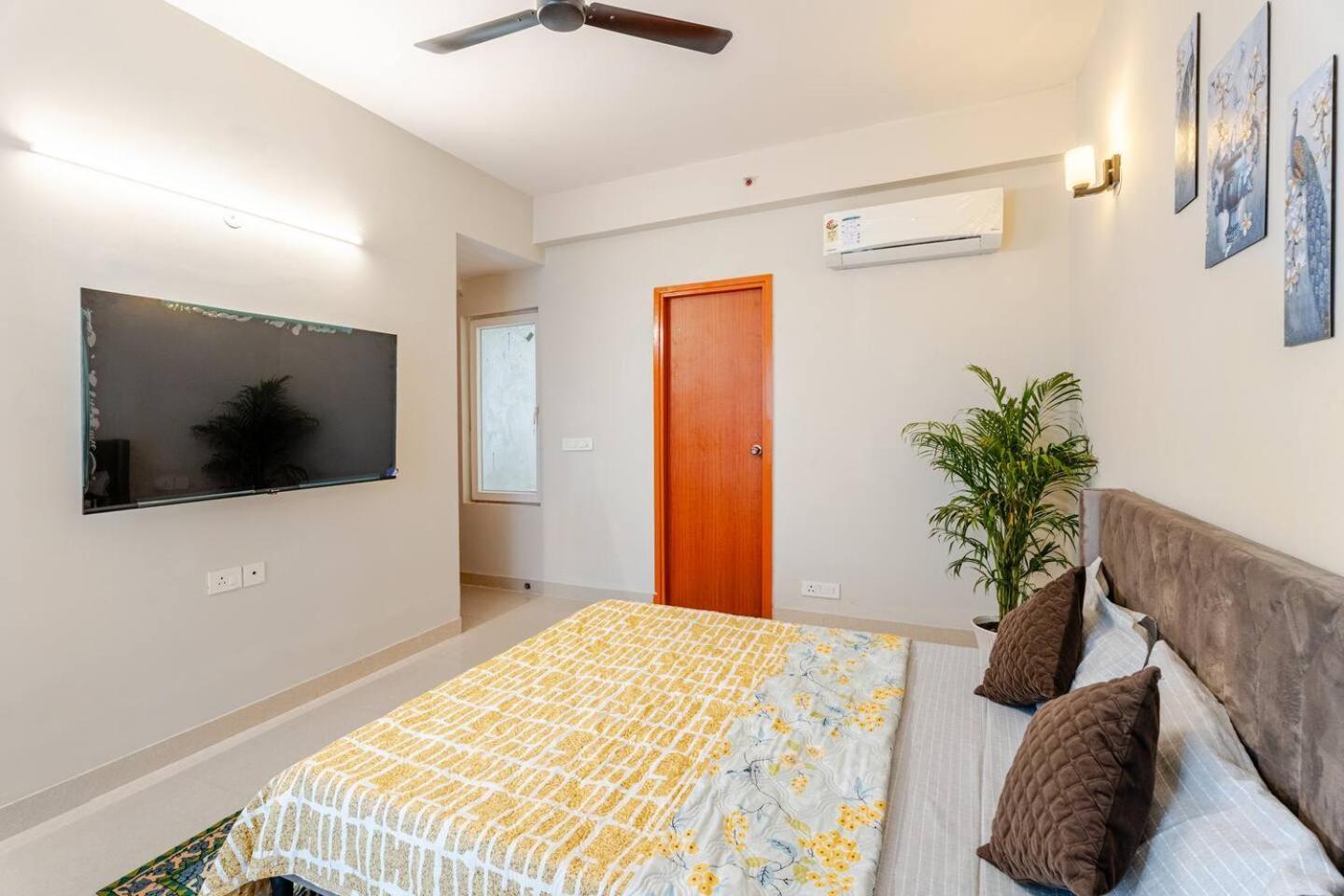 Signature 2Bhk Staycation Велика Нойда Екстер'єр фото