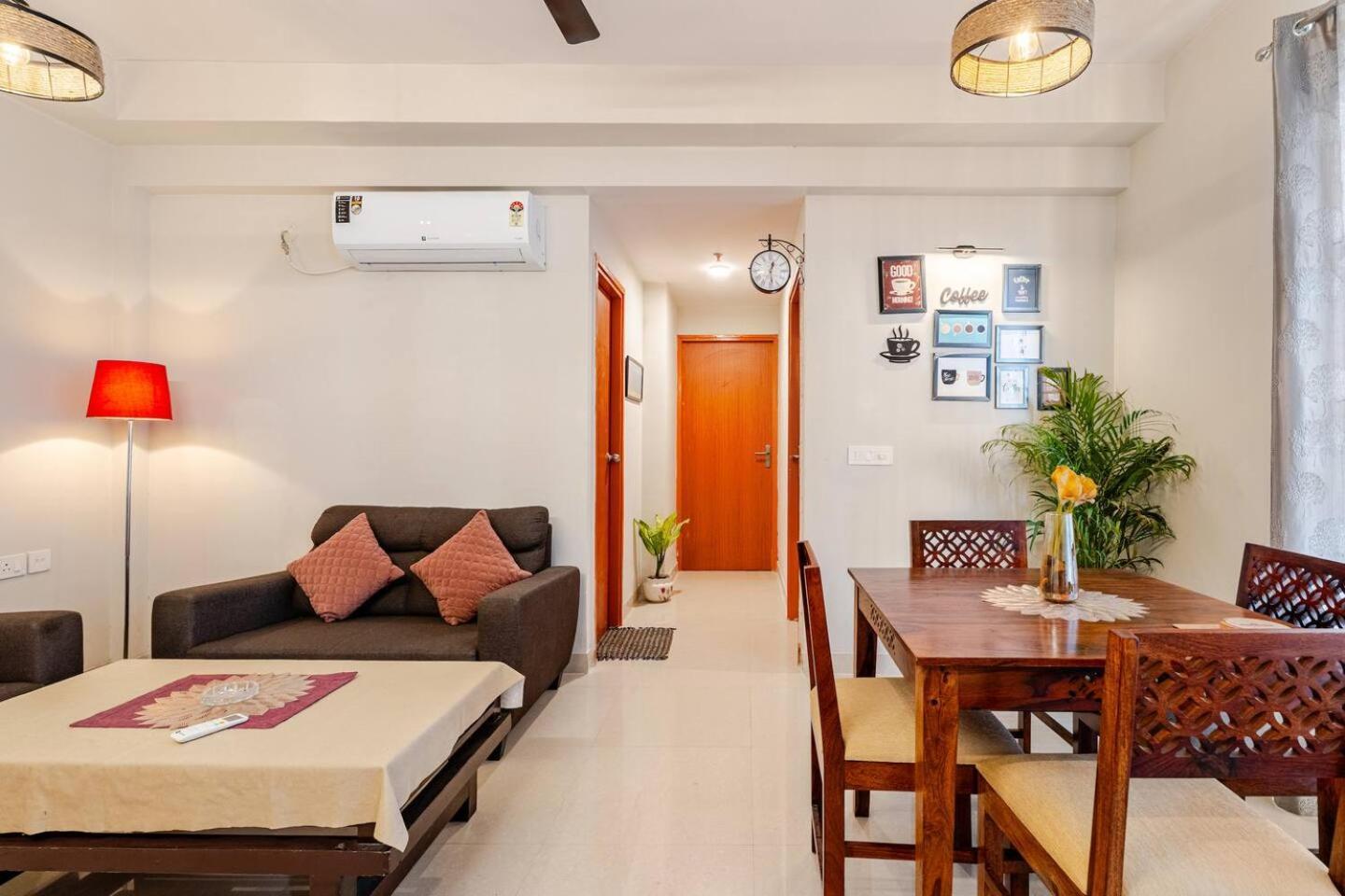 Signature 2Bhk Staycation Велика Нойда Екстер'єр фото